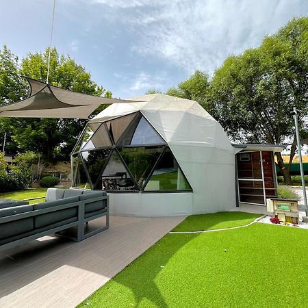 Domeglamping At Fishinglake Ságvár Εξωτερικό φωτογραφία