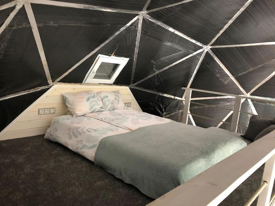 Domeglamping At Fishinglake Ságvár Εξωτερικό φωτογραφία